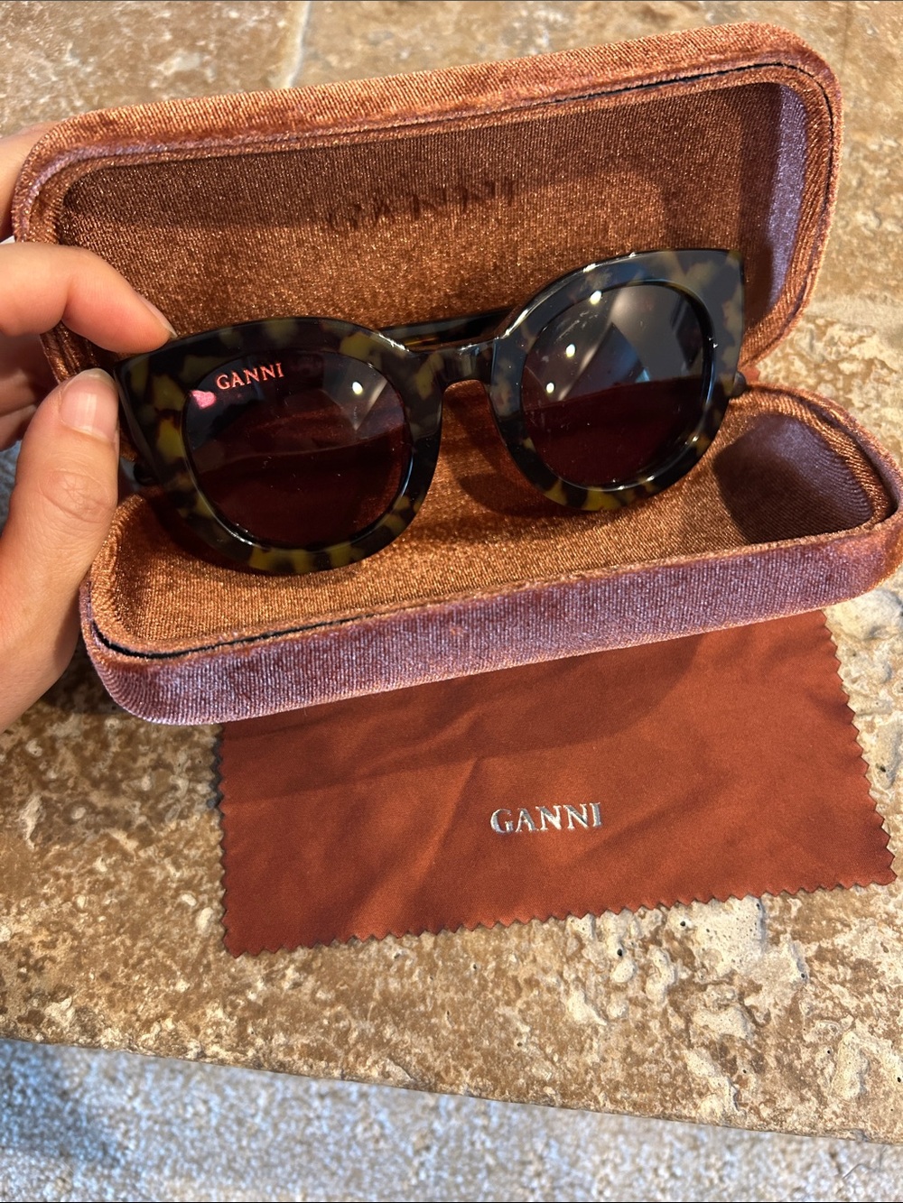 Ganni Tortoiseshell Round Sunglasses with Brown Lenses